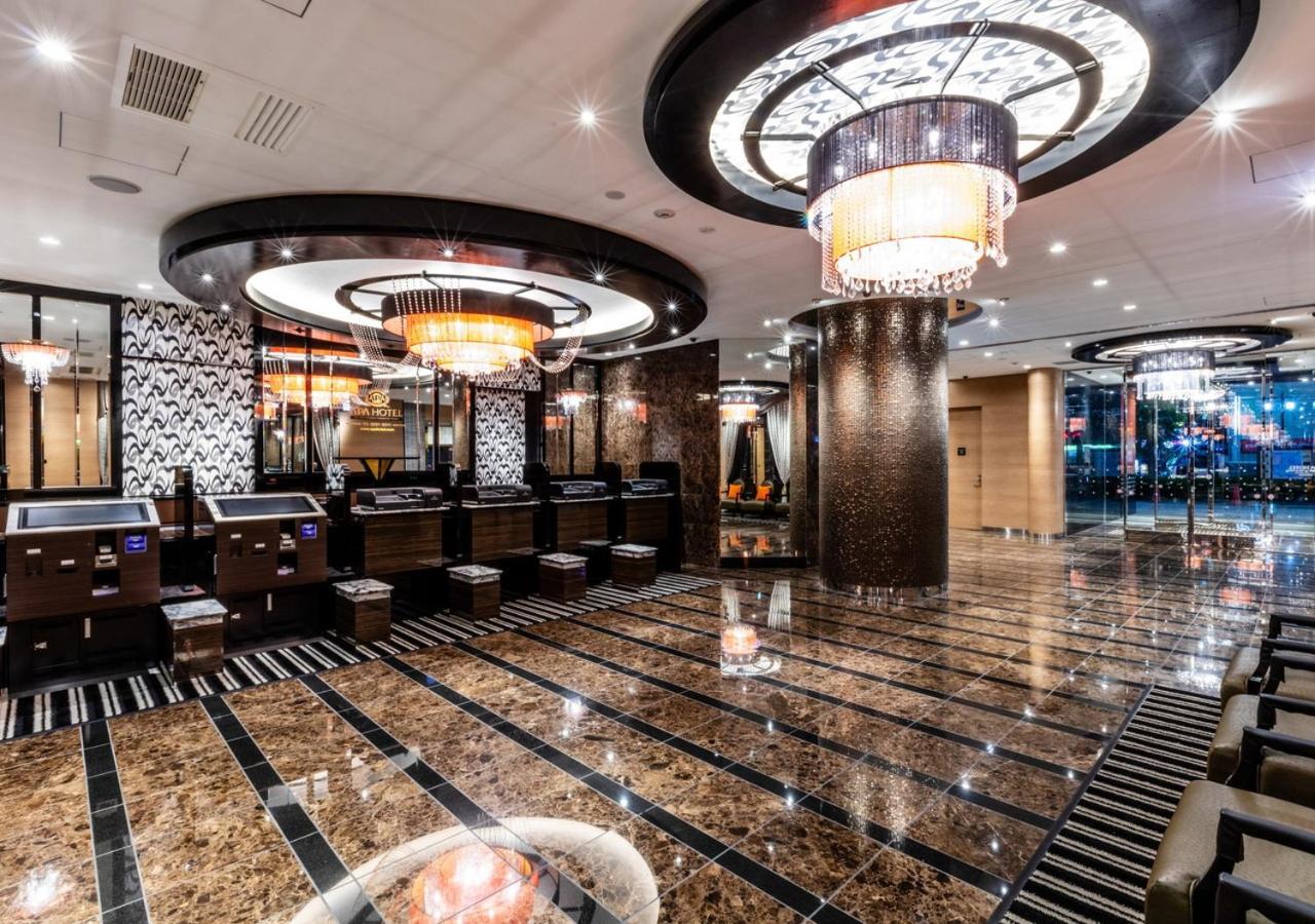 APA Hotel Higashi Shinjuku Kabukicho Tower Tokyo Bagian luar foto